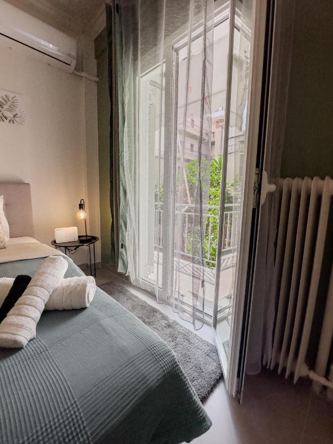 Metro Chic Haven: Modernized Urban Studio Near The Tram Atenas Exterior foto